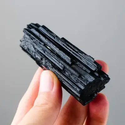 Serpihan Tourmaline Hitam 3