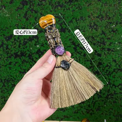 水晶爱心魔法扫帚