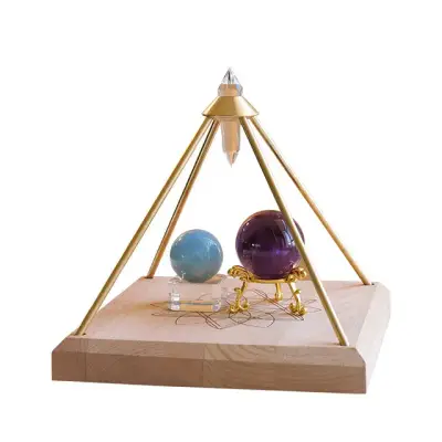 Vogel Crystal Pyramid 4