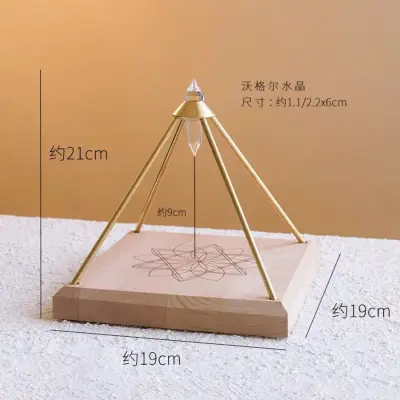 天然水晶沃格尔金字塔